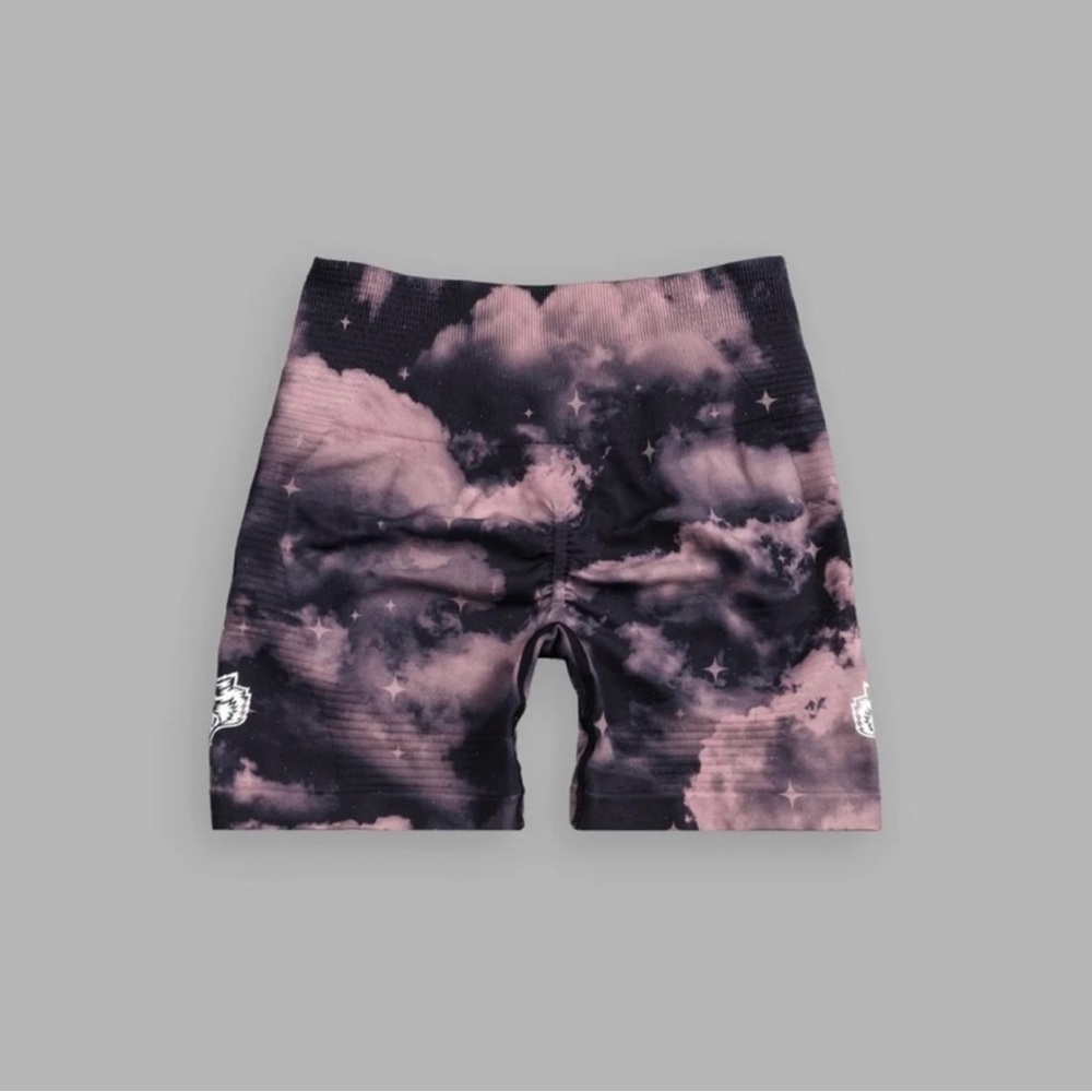 DUAL WOLF EVERSON SEAMLESS “VALENCOURT” SHORTS IN BLACK DESERT NIGHT SKY - Picture 2 of 6